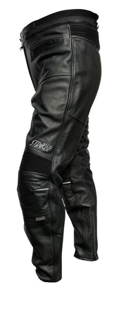 Schwarze Lederhose STRIKER Motorradhose in Größe 52 von MT Recker, mit robustem Leder und Motorrad-Ausstattung.