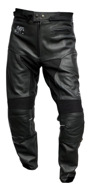 Schwarze Lederhose STRIKER Motorradhose in Größe 52 von MT Recker, detailreiche Lederoptik, für Motorradfahrer.